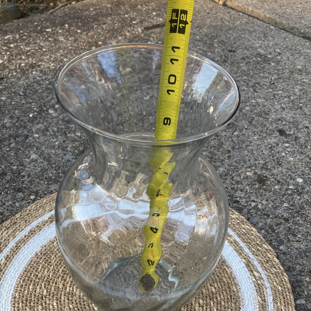 Glass Vase - Picture 12 of 13